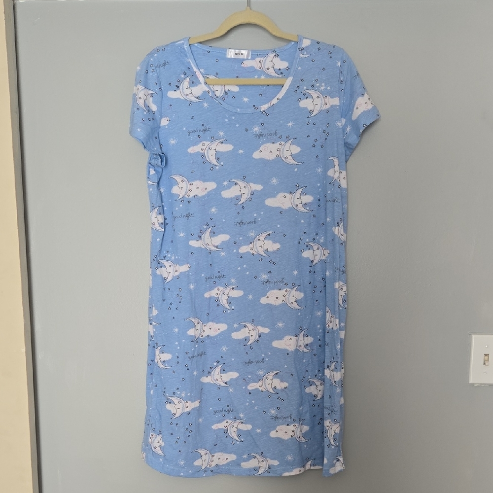 NWOT Nightgown with Moon and Star Print